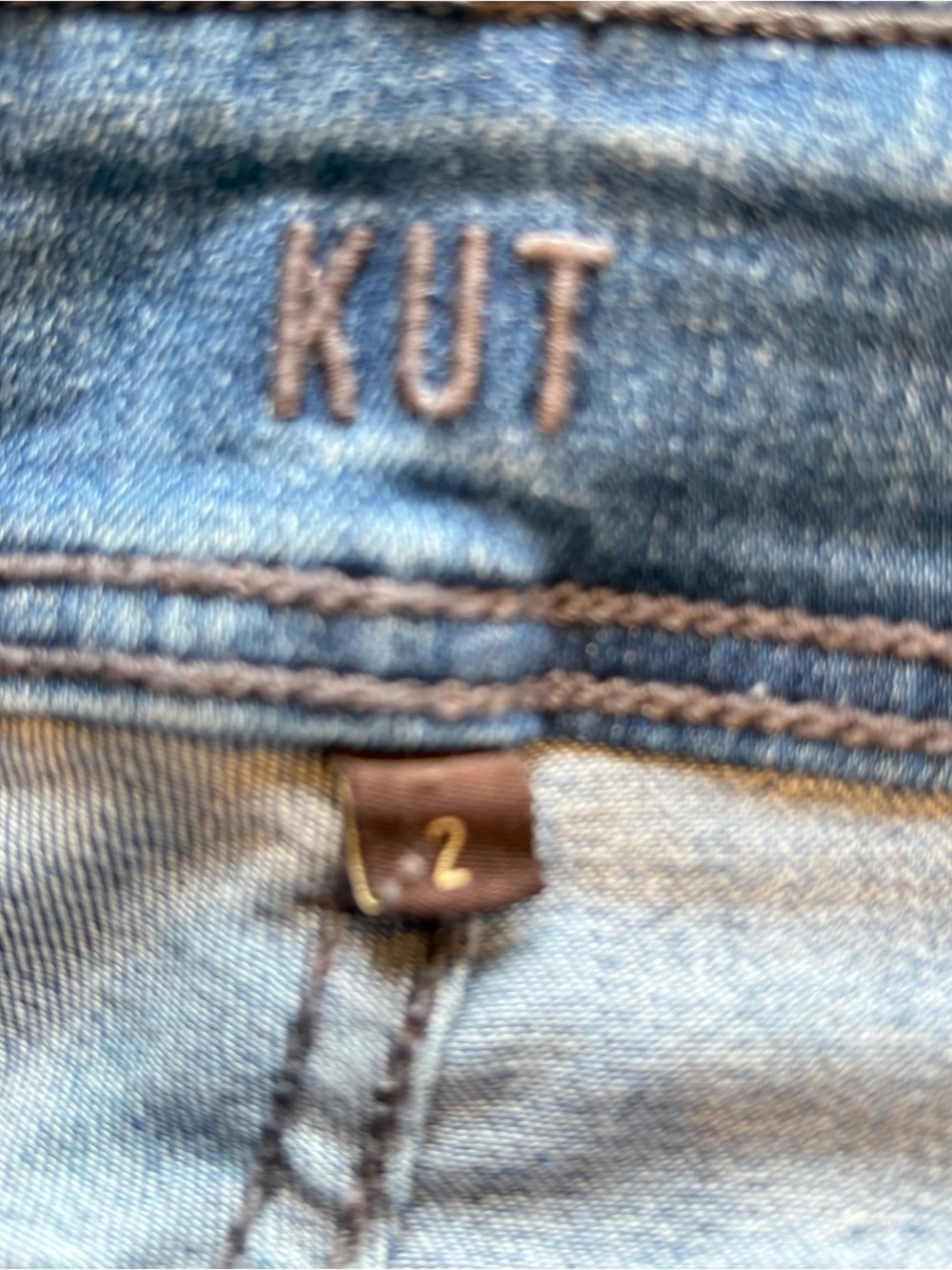 Kut from the Kloth Fab Ab Crop Straight Leg Jeans Coastal Light Wash Capsule 2 - Picture 4 of 8